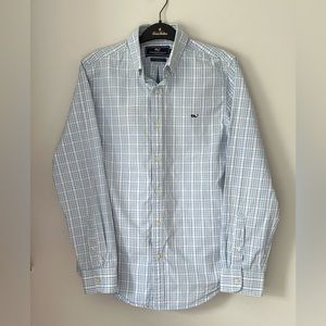 Vineyard Vines Men’s Button Down Shirt. Size : Small